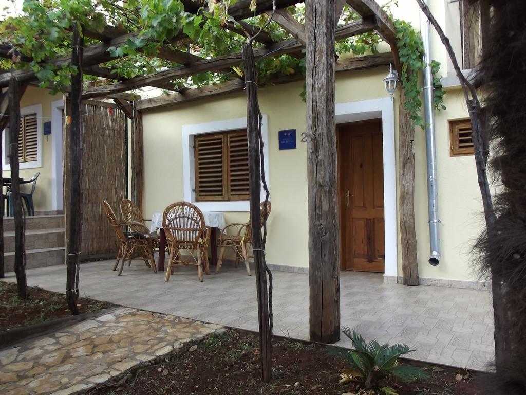 Apartments Vinetilia Mošćenička Draga Exteriör bild
