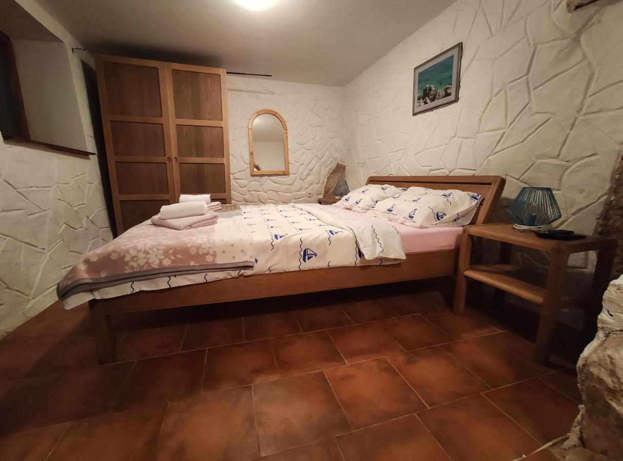 Apartments Vinetilia Mošćenička Draga Exteriör bild